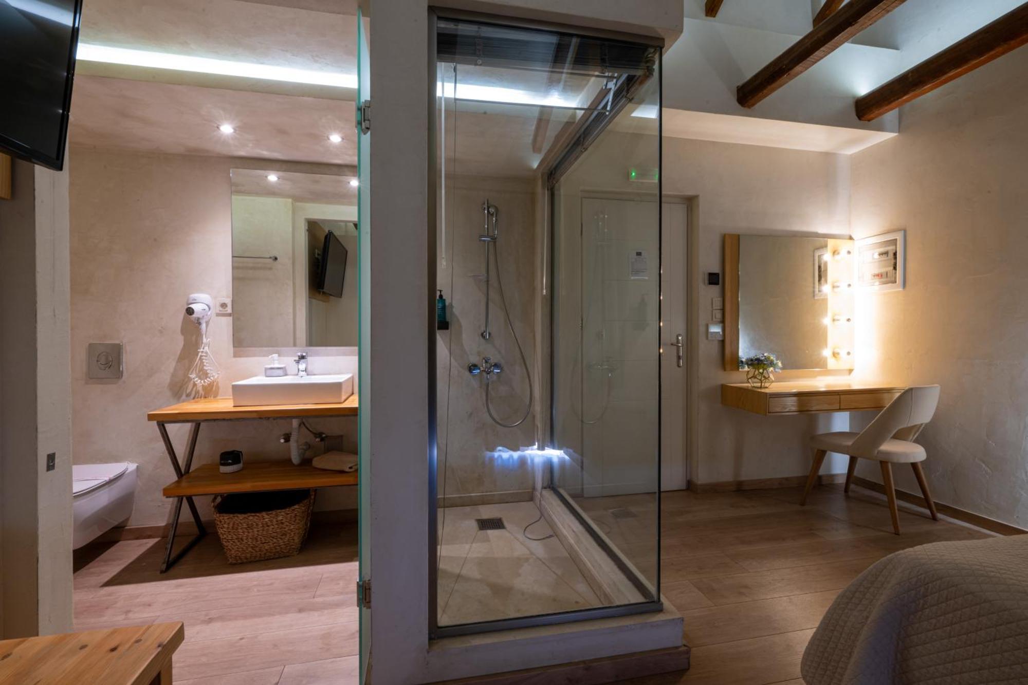 Panellinion Luxury B&B