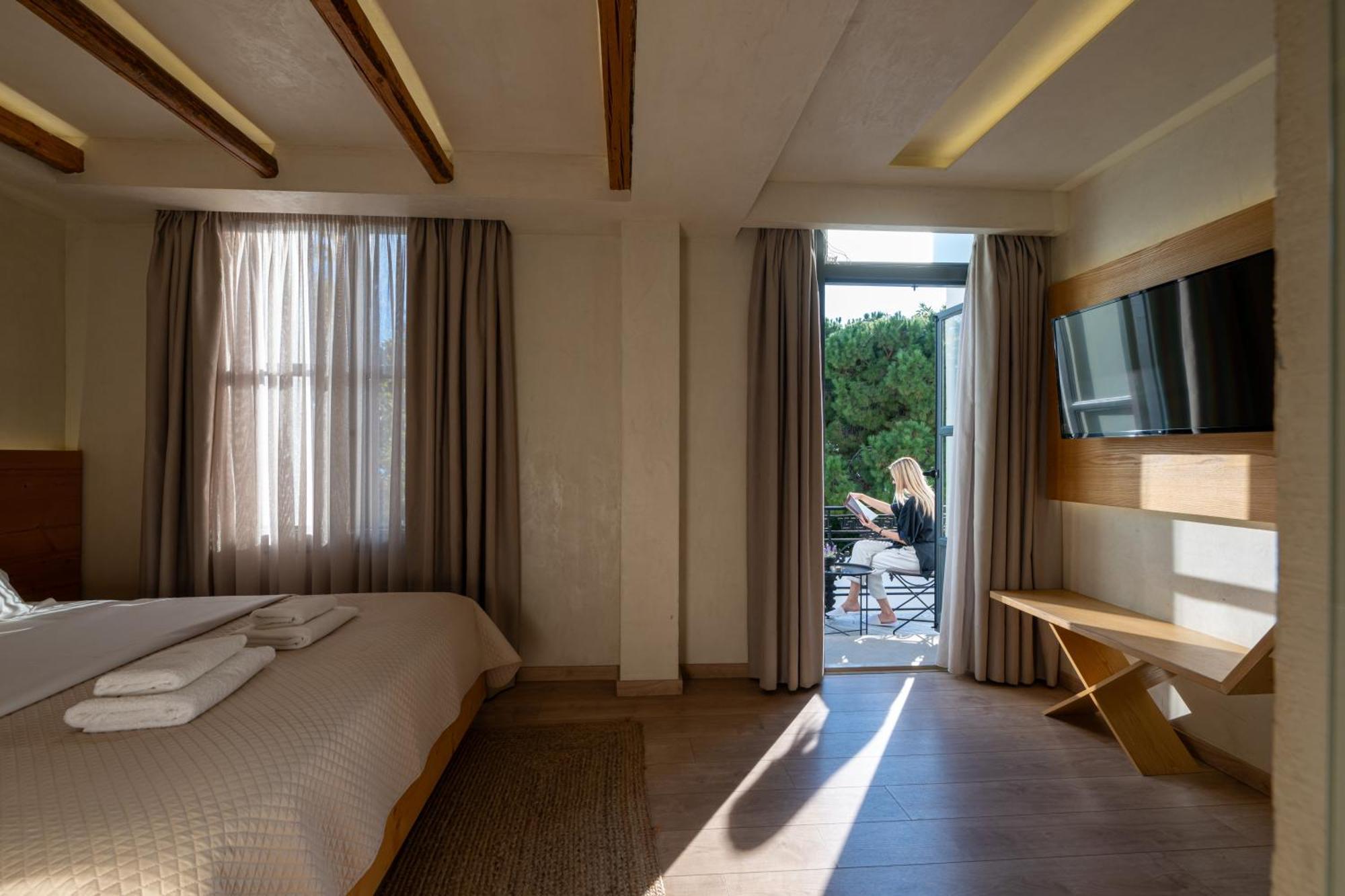 Panellinion Luxury B&B